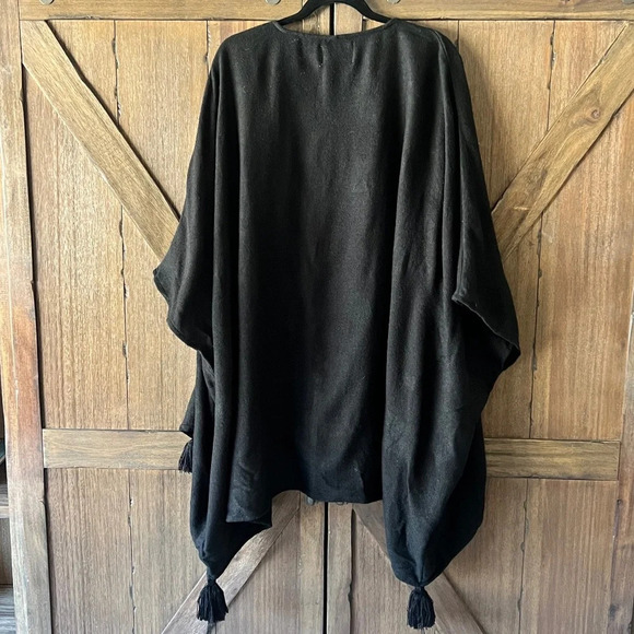 Cleobella Black Oversized Fringe Pom Open Front Kimono/ Poncho One Size EUC - Picture 2 of 5